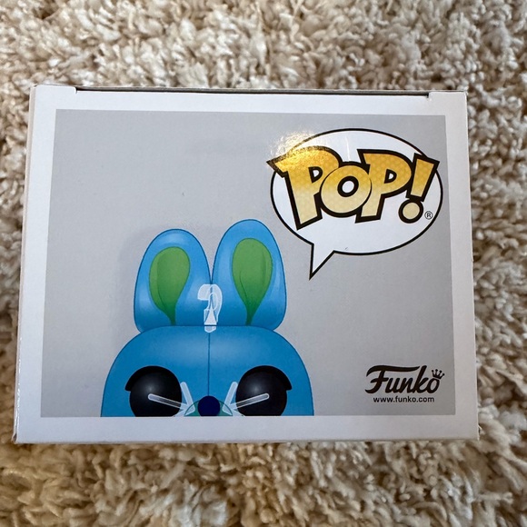 Funko pop Toy Story 4 Bunny Vinyl Figure - 532 Blue and Green - Picture 4 of 7